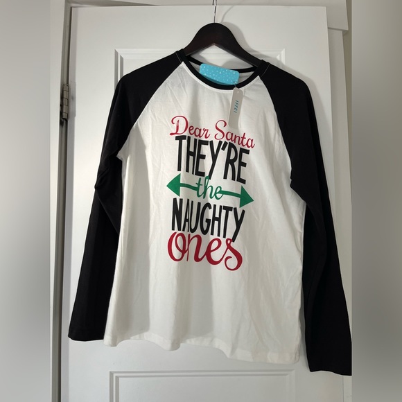 Tops - Ladies Small Christmas 🎄 T-shirt